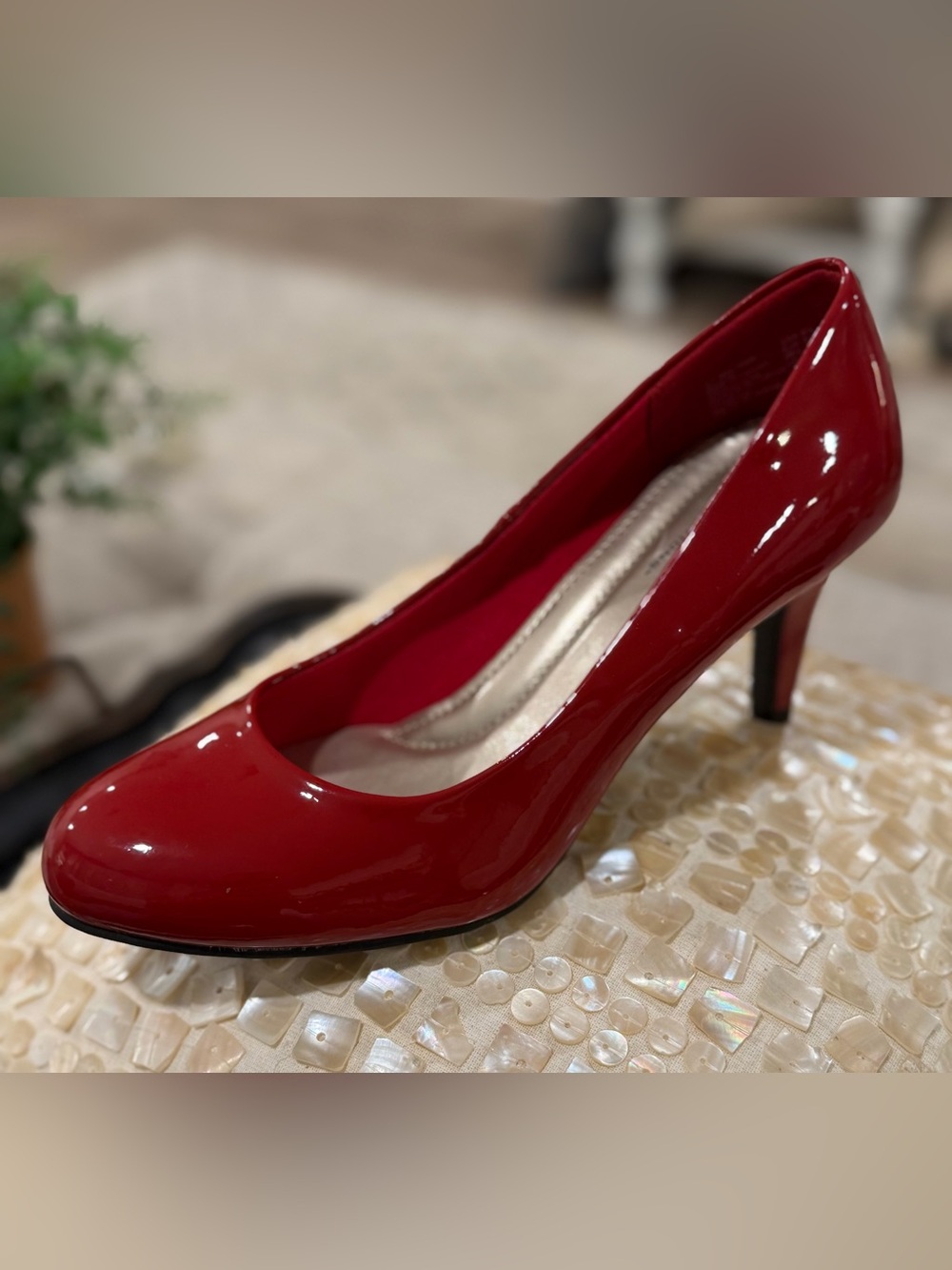 comfort plus by Predictions Red Patent Round-Toe Pump